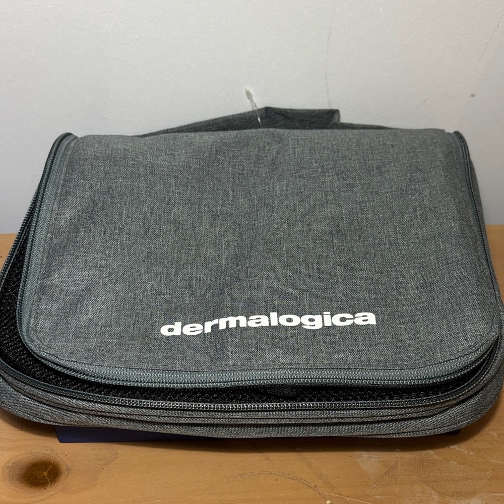 Dermalogica Charcoal Toiletry Bag
